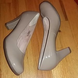 Aerosoles Heelrest Tan Pumps, 7.5, NWOB